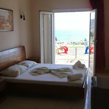 Oasis Drymades Hotel